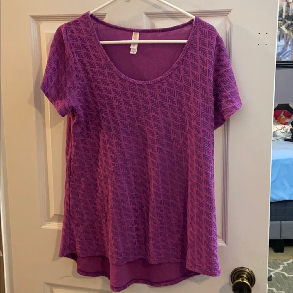 LuLaRoe Medium purple Classic Tee